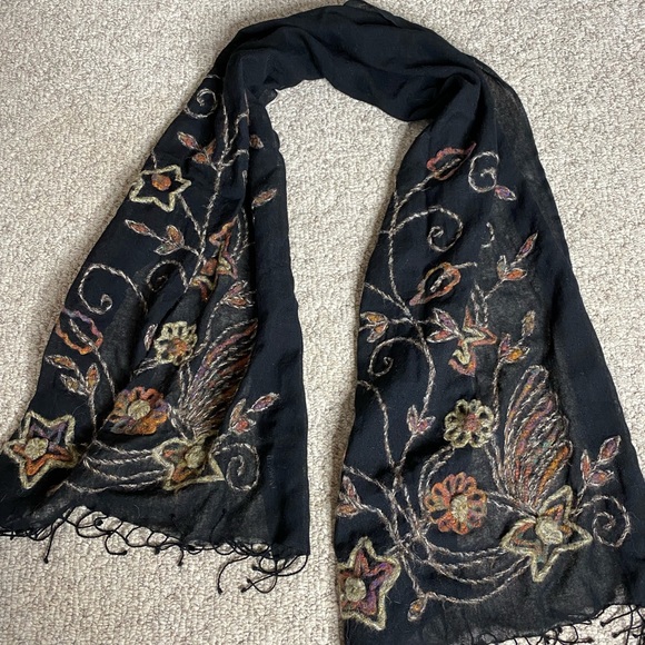 Giorgio Passigatti 100% wool gorgeous scarf fringed ends - Picture 4 of 8